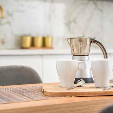 A T * Costa Del Silencio