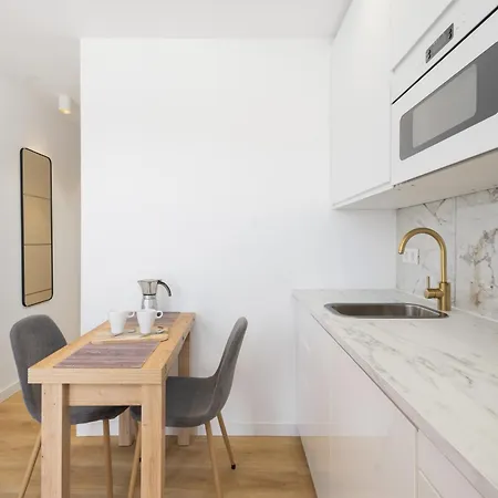 A T Apartman