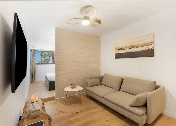 A T Apartman Costa Del Silencio